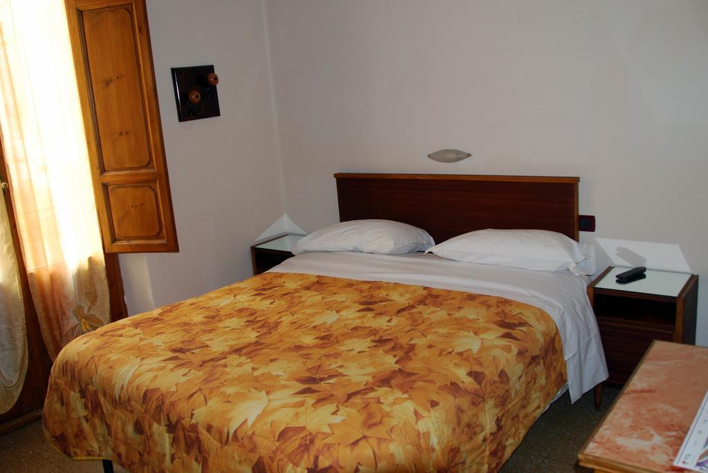 Hotel Conchiglia Монтекатини-Терме Экстерьер фото
