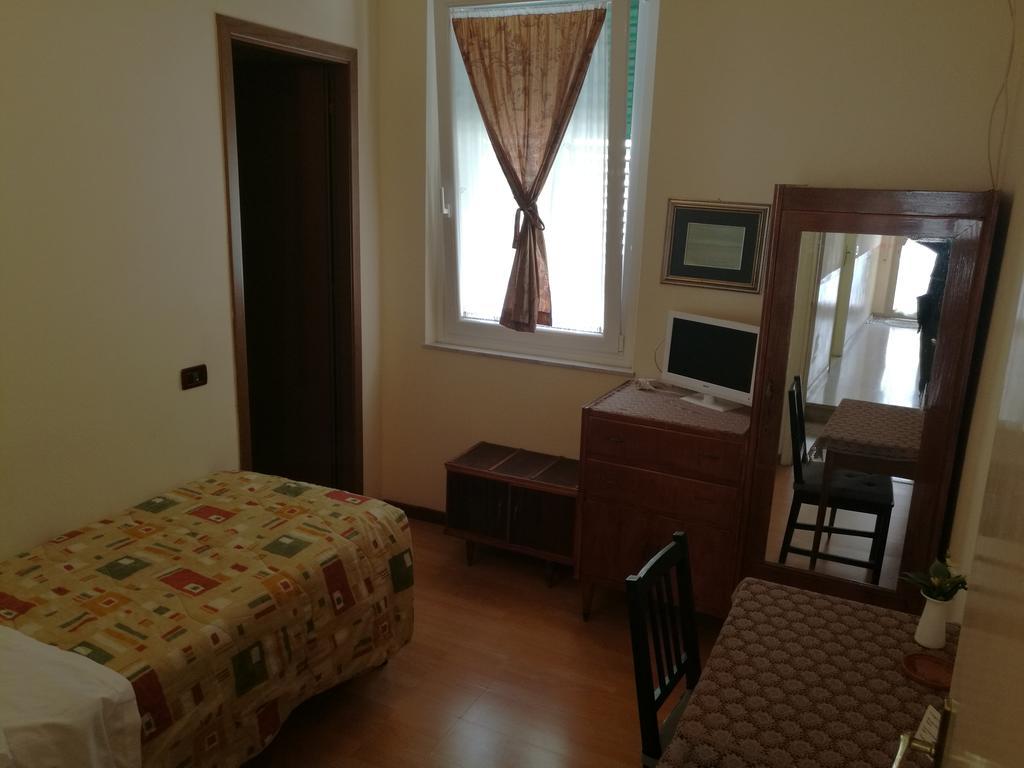 Hotel Conchiglia Монтекатини-Терме Экстерьер фото