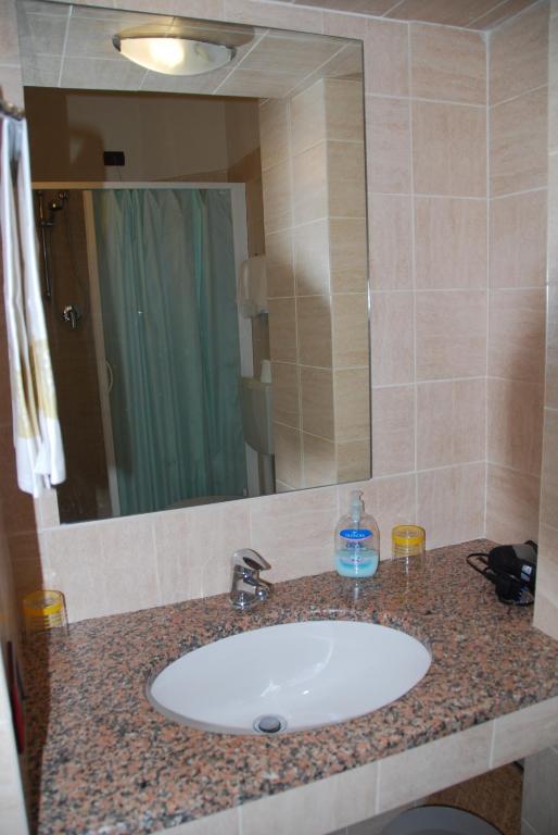 Hotel Conchiglia Монтекатини-Терме Номер фото
